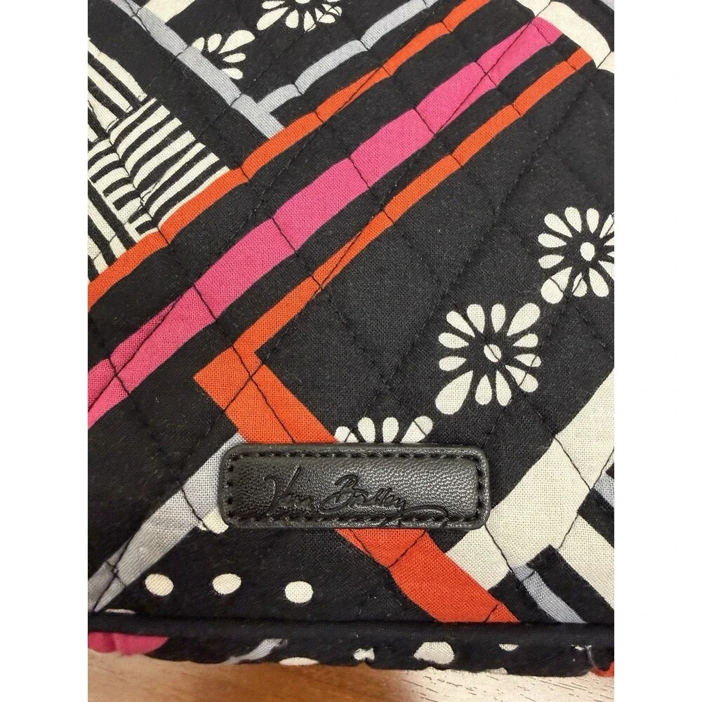 Vera Bradley Northen Stripes Black Pink White Geometric Pattern Crossbody EUC